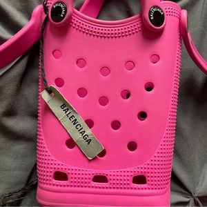 Balenciga croc bag pink